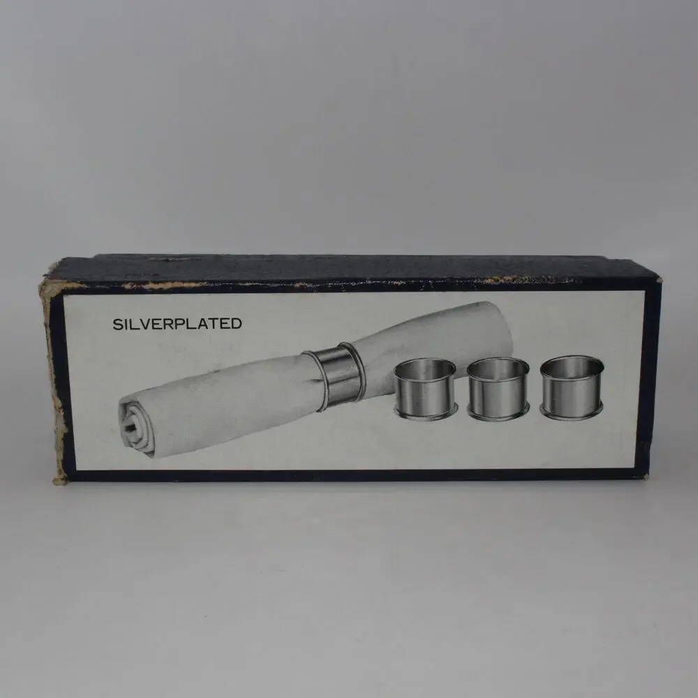 Vintage Set Of 4 Silver plate Napkin Rings Original Box Made In Japan NIB